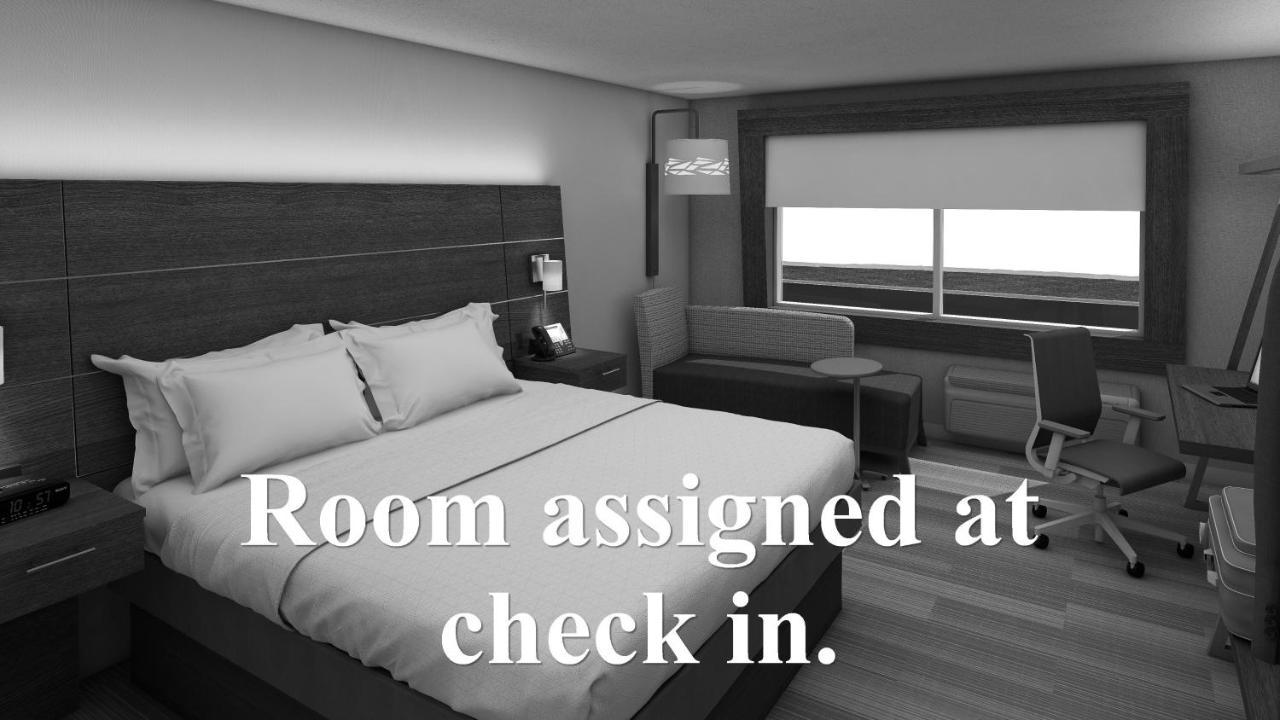 Holiday Express & Oceanfront By Ihg Resort 3*