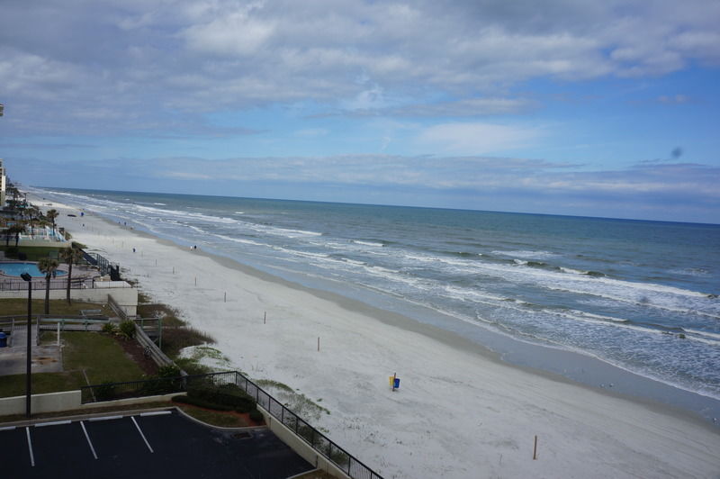 Holiday Express & Oceanfront By Ihg