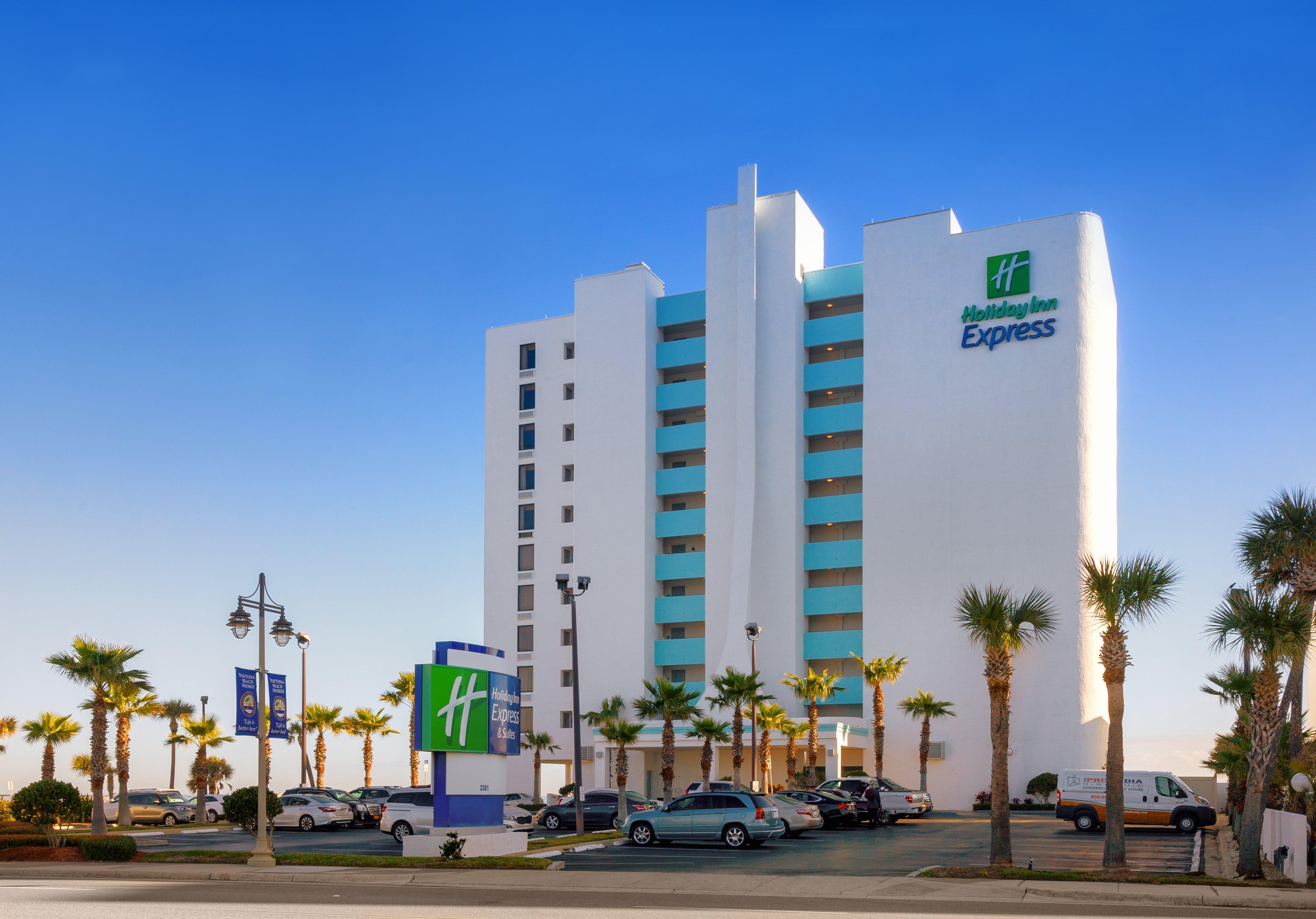 Resort Holiday Express & Oceanfront By Ihg 3*